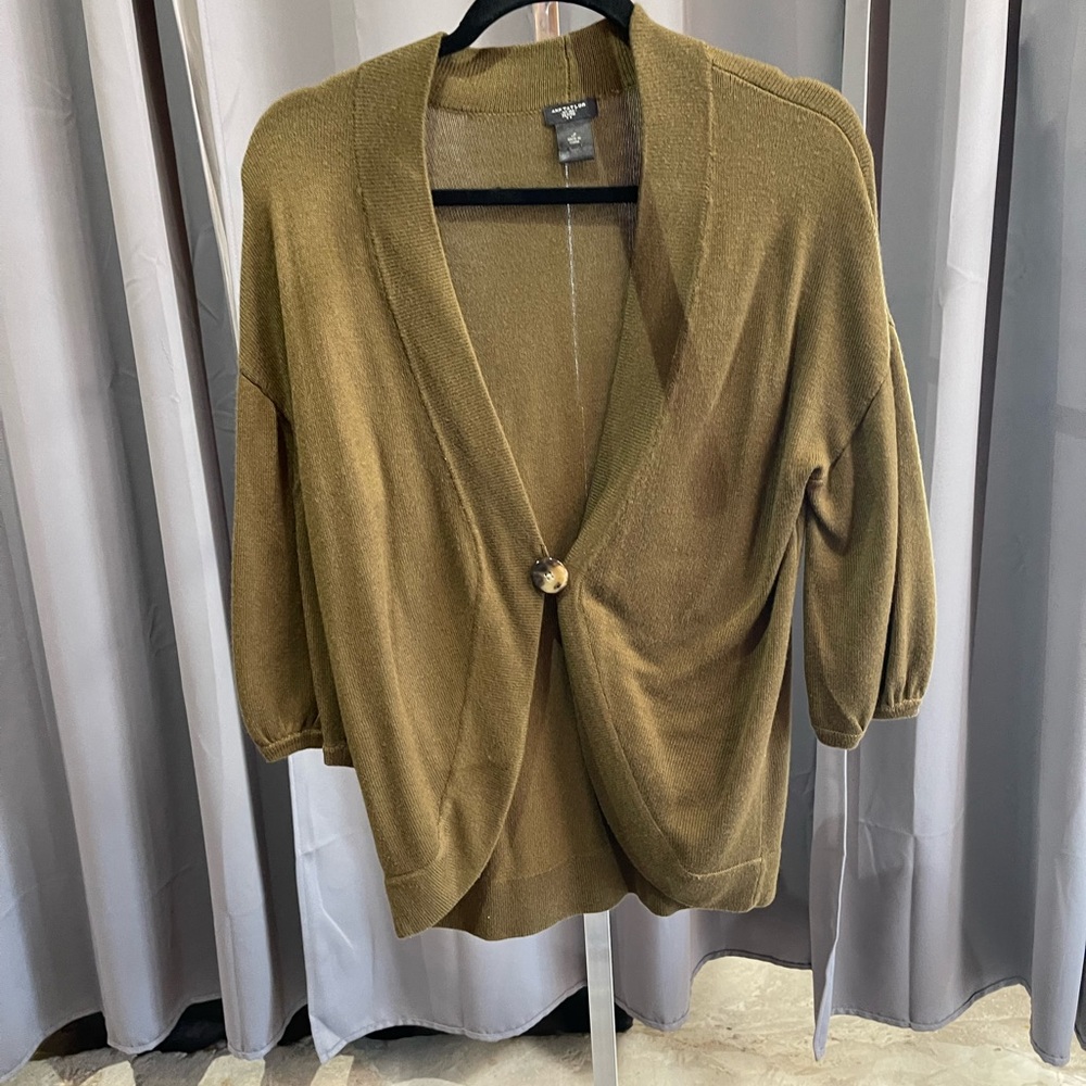 Ann Taylor Petite Olive green one button sweater